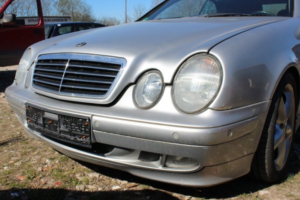 Półoś tył prawa Mercedes CLK W208 1999 2.0i 111945 Cabrio