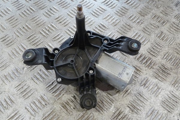 Silniczek wycieraczki tył Opel Corsa D 2007 (3-pin)