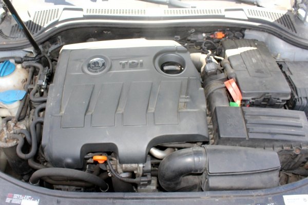 Zamek drzwi tył lewy Skoda Superb 3T 2011 1.6TDI CAYC Liftback