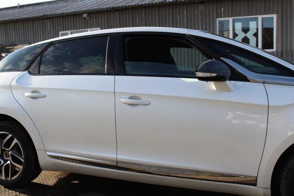 Drzwi przód lewe Citroen DS5 2014 (2011-2015) Hatchback 5-drzwi (kod lakieru: KWED)