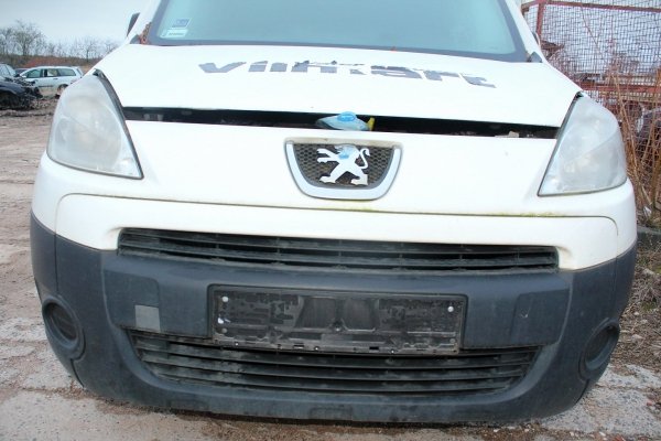 Zderzak tył Peugeot Partner II 2009 