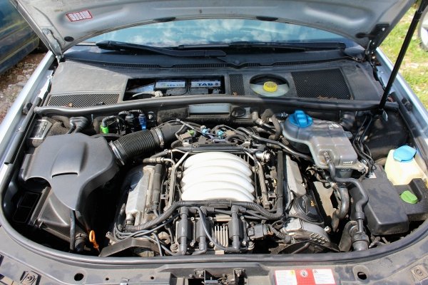 Audi A6 C5 2002 2.4i BDV Kombi [A]