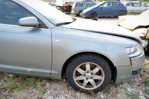 _Drzwi przód prawe Audi A6 C6 2008 Kombi (LY7G)
