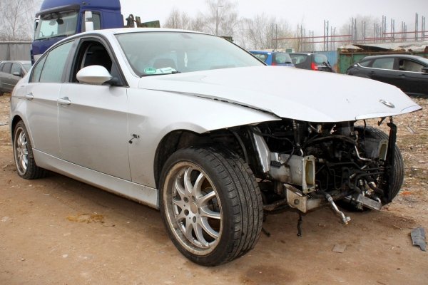 Drzwi tył prawe BMW 3 E90 2005 Sedan (kod lakieru: TITANSILBER METALLIC (354))