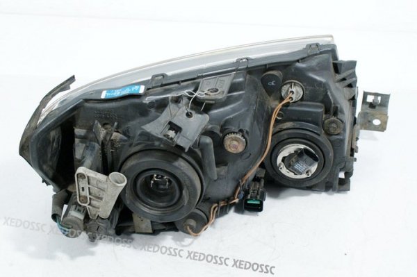 REFLEKTOR LEWY MITSUBISHI SPACE RUNNER 01 VAN