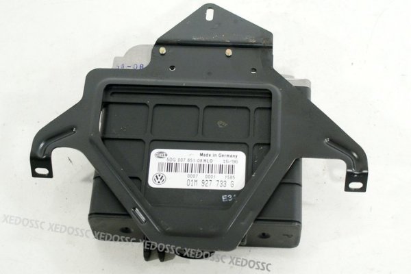KOMPUTER SKRZYNI VW GOLF III 1.9 TDI 1H1927739AT