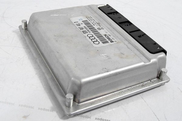 KOMPUTER  SILNIKA AUDI A4 98 2.5 TDI 8D0907401B
