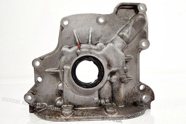 POMPA OLEJU VW GOLF IV 01 1.6 16V AZD 036115105D