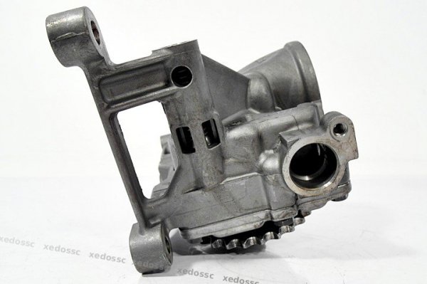 POMPA OLEJU AUDI A6 C5 99 2.5 TDI V6 059115105G FV