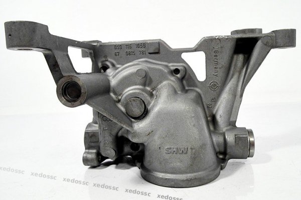 POMPA OLEJU AUDI A6 C5 99 2.5 TDI V6 059115105G FV