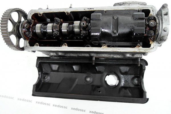 GŁOWICA VW VW GOLF III 92 1.3 030103373L