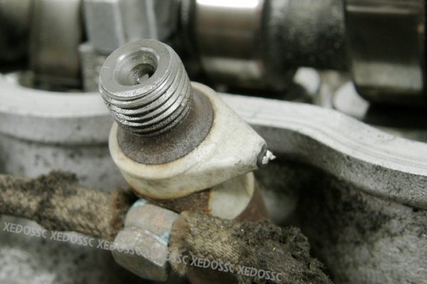 GŁOWICA VW POLO 6N1 98 1.9 SDI AGD 028103374K