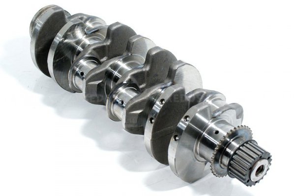 WAŁ KORBOWY KIA CARNIVAL UP 00 2.9 TDI J3