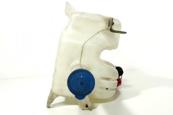 ZBIORNICZEK SPRYSKIWACZY TOYOTA COROLLA E11 00 LB