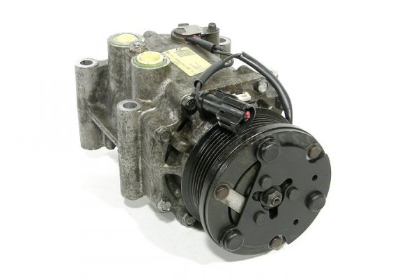 Sprężarka klimatyzacji Ford Fiesta 2006 1.4 FXJA