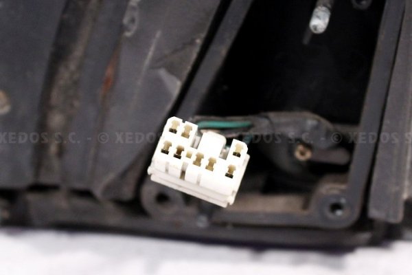 LUSTERKO PRAWE KIA CARNIVAL 00 5-PINOWE