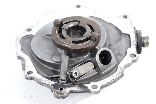 POMPA WAKUM WACUM MERCEDES E KLASA W210 98 3,0TD