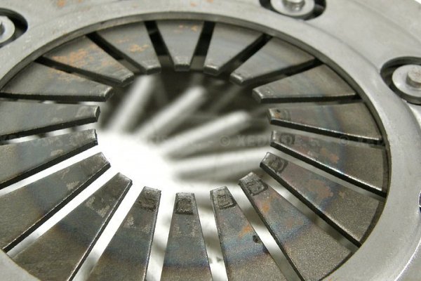 SPRZĘGŁO TARCZA DOCISK TOYOTA COROLLA E12 1.4VVTI