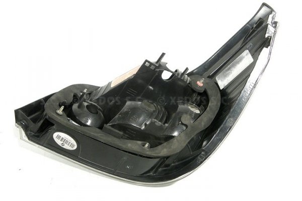 LAMPA TYLNA TYŁ LEWA BMW 5 E60 2003- SEDAN HELLA