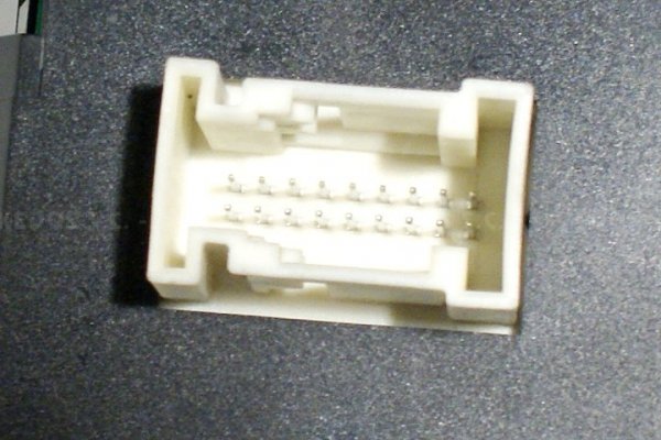 PANEL NAWIEWU MERCEDES E-KLASA W210 96 2108300185