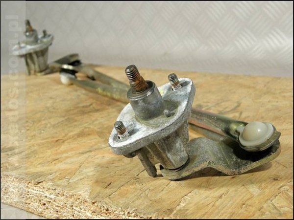 MECHANIZM WYCIERACZEK KIA CLARUS 99 KOMBI