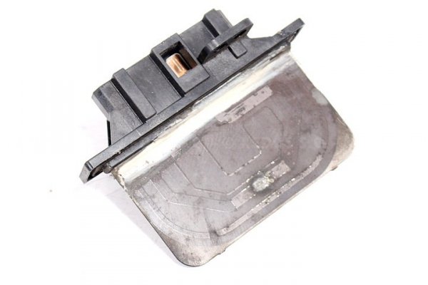 REZYSTOR OPORNIK DMUCHAWY NISSAN PRIMERA P11 00