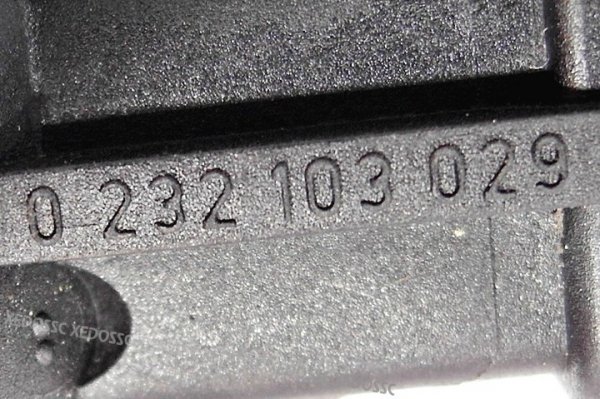 CZUJNIK POŁOŻENIA WAŁKA TOYOTA COROLLA 01 1.4 VVTI