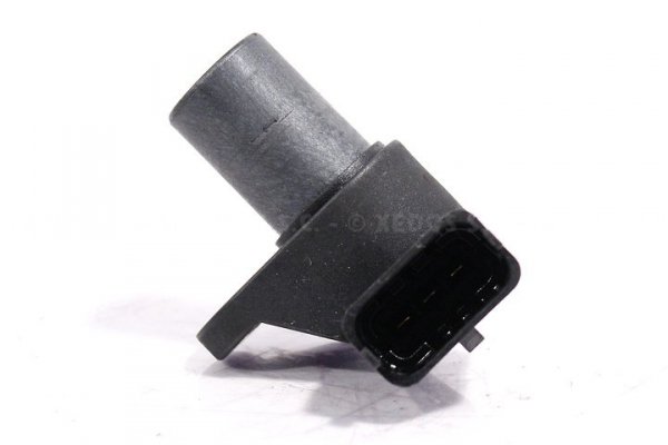 CZUJNIK POŁOŻENIA WAŁKA HYUNDAI TRAJET 05 2.0 CRDI