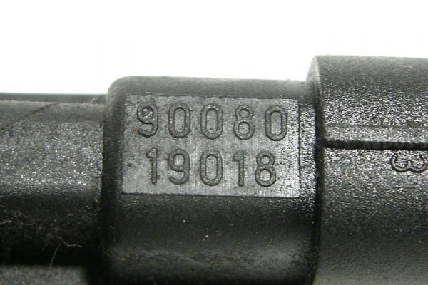 CZUJNIK POŁOŻENIA WAŁKA TOYOTA COROLLA E11 01 1.4