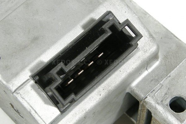 BLOKADA KIEROWNICY MERCEDES E-KLASA W210 01 SEDAN