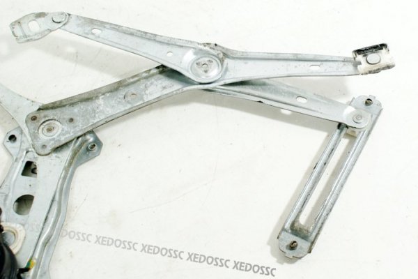 PODNOŚNIK SZYBY PRZÓD LEWY ELEKTR MERCEDES C-KLASA W202 1993-2000