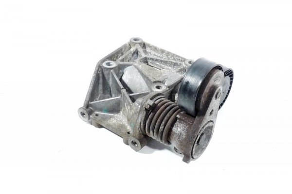 NAPINACZ PASKA P/K VOLVO V50 05 2.4 30650957