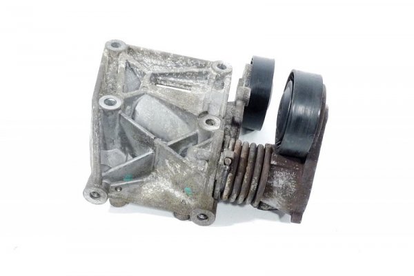NAPINACZ PASKA P/K VOLVO V50 05 2.4 30650957