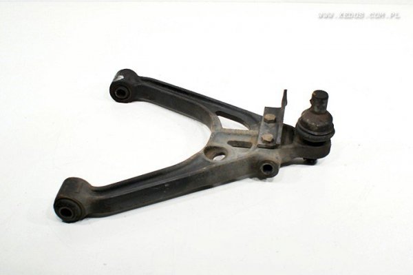 WAHACZ PRZÓD LEWY DOLNY MERCEDES MB 100 92 2.4 D