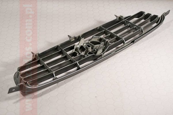 GRILL ATRAPA TOYOTA COROLLA 99 3D