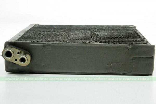 NAGRZEWNICA PAROWNIK KLIMATYZACJI AUDI A6 C5 2002