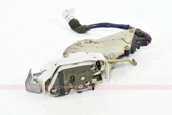 ZAMEK DRZWI TYŁ PRAWY SUZUKI LIANA 02 KOMBI FV