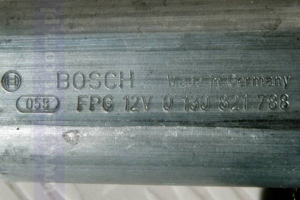 PODNOŚNIK TYLNY PRAWY MITSUBISHI SPACE STAR 00 5D
