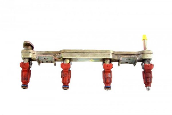 LISTWA WTRYSKOWA NISSAN ALMERA N16 02 1.5 16V QG15