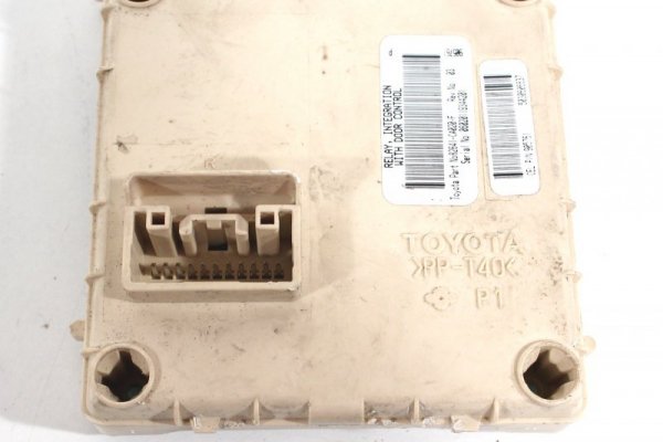 Komputer silnika stacyjka immo - Toyota - Avensis - zdjęcie 13
