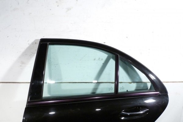 _Drzwi tył prawe Mercedes C-klasa W203 Lift 2004 Sedan (kod lakieru: 197)