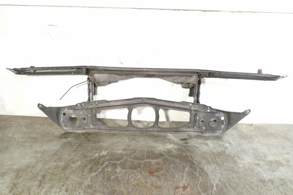 Pas przód BMW 3 320D E46 Lift 2002 2.0D M47 Kombi 