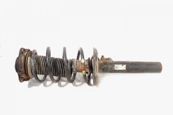 Amortyzator przód prawy Audi A3 8P 2010 1.6TDI CAYC Hatchback 5-drzwi (50mm)