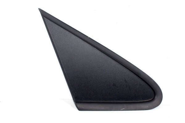 zaślepka trójkątna - mercedes - a-klasa - zdjęcie 1