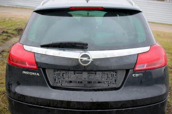 Błotnik przód lewy Opel Insignia A 2009 2.0CDTI A20DTH Kombi