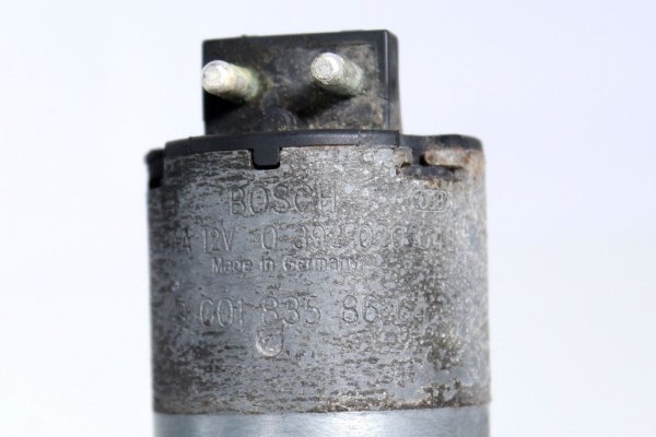 Pompka obiegu wody Mercedes E-klasa W210 1995-2002 2.7CDI