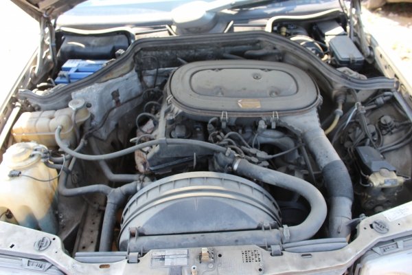 Kratka nawiewu środkowa Mercedes W124 1989 Sedan 