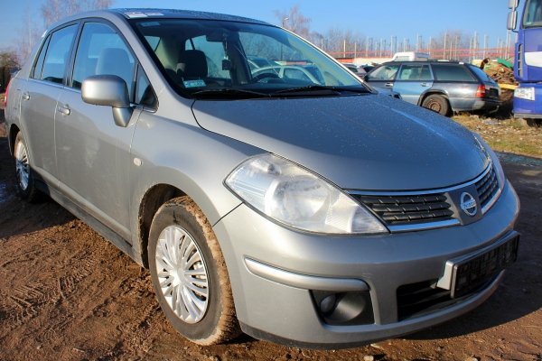 Zamek klapy bagażnika tył Nissan Tiida C11 2007 Sedan
