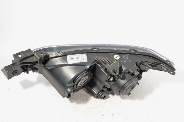 Reflektor prawy Mazda 3 BK 2003-2009 Sedan 