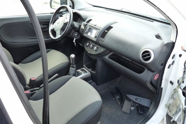 _Drzwi przód prawe Nissan Note E11 LIFT 2011 (2009-2012) Hatchback 5-drzwi (kod lakieru: 326) 